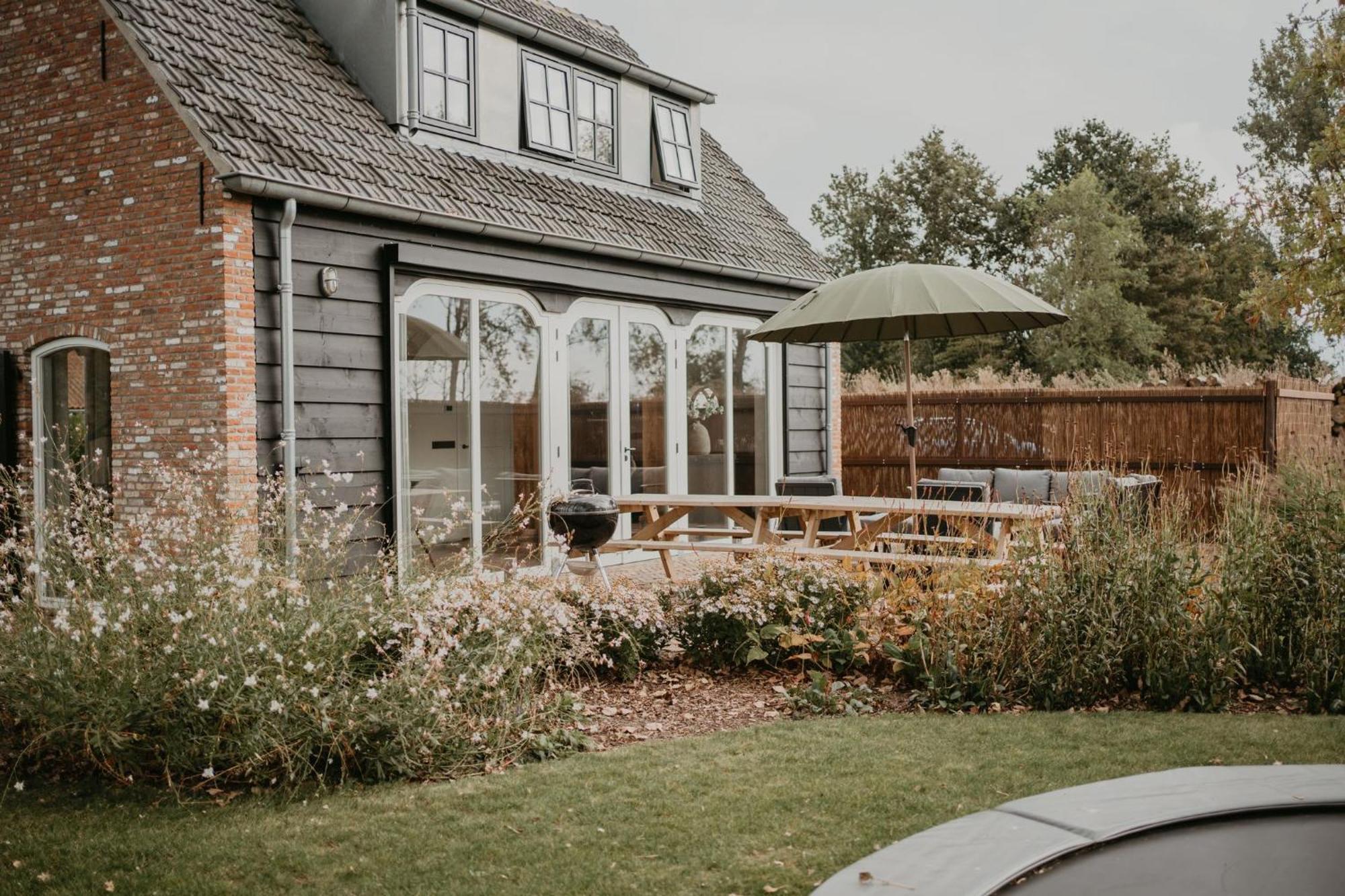 Nieuw Landelijk Vakantiehuis Aan Zee Oostkapelle Exterior photo